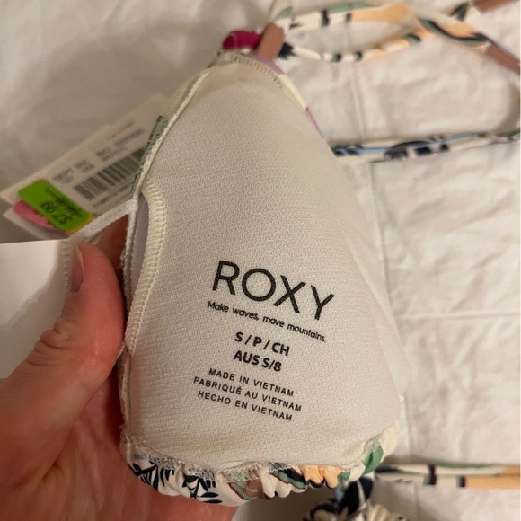 NWT Roxy Triangle Bikini Top - Picture 4 of 4